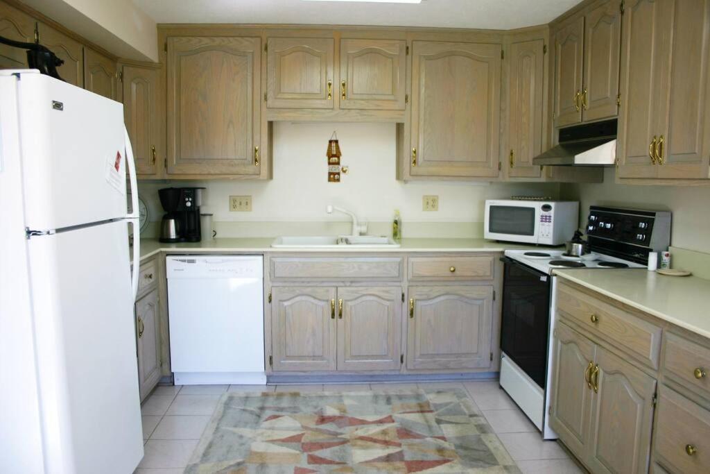 Private Guest Suite On The Portage Lakes Akron Exterior foto
